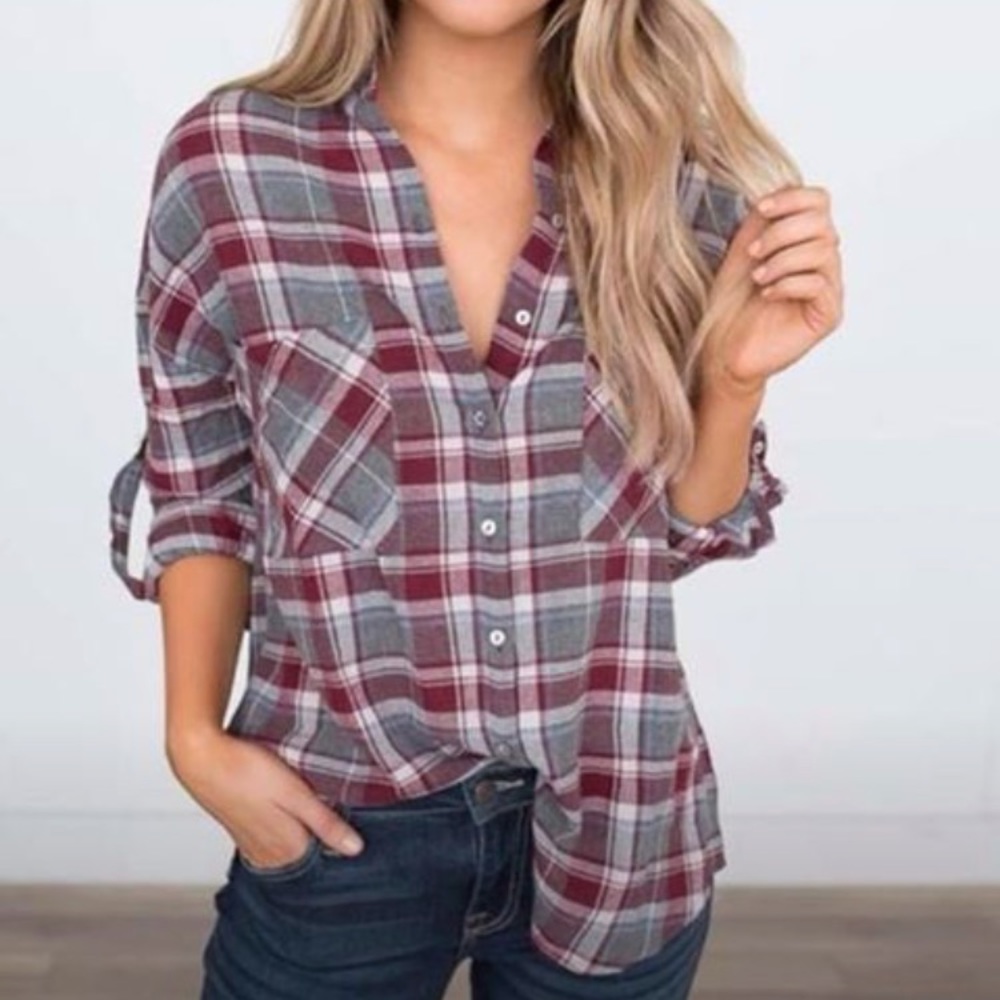 Super cute plaid top- new with tags